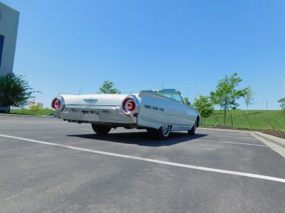 1962 Ford Thunderbird