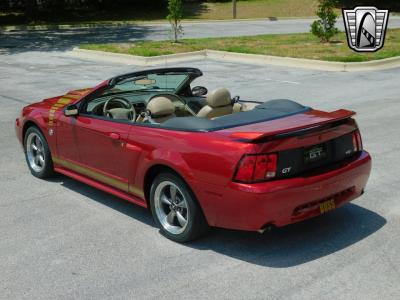 2004 Ford Mustang