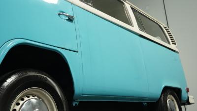 1977 Volkswagen Type 2 Bus