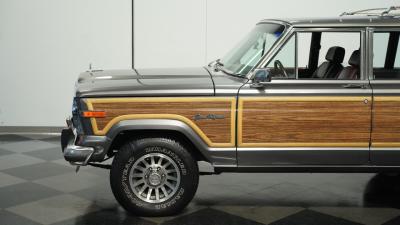 1989 Jeep Grand Wagoneer