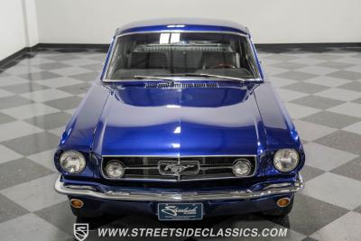 1965 Ford Mustang 2+2 Fastback Restomod