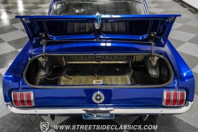 1965 Ford Mustang 2+2 Fastback Restomod