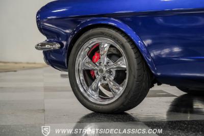 1965 Ford Mustang 2+2 Fastback Restomod