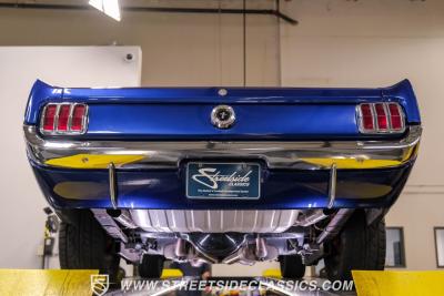 1965 Ford Mustang 2+2 Fastback Restomod