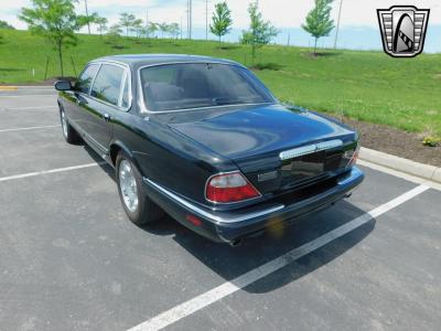 2002 Jaguar XJ8