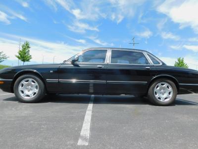 2002 Jaguar XJ8