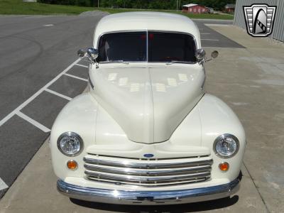 1948 Ford Deluxe