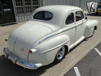 1948 Ford Deluxe