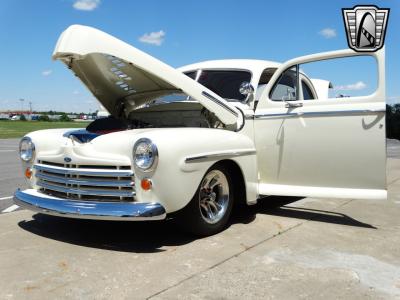 1948 Ford Deluxe