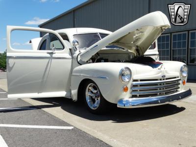 1948 Ford Deluxe