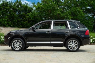 2003 Porsche CAYENNE S 4.5