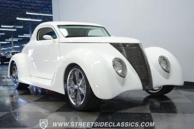 1937 Ford 3-Window Coupe