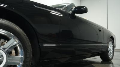 2005 Ford Thunderbird Deluxe