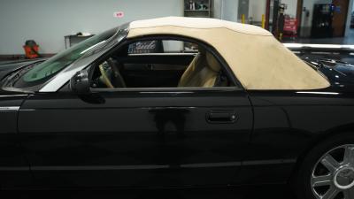 2005 Ford Thunderbird Deluxe