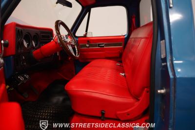 1976 Chevrolet C10 Stepside LS Restomod