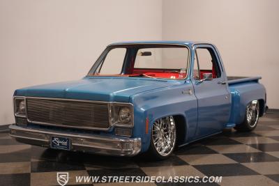 1976 Chevrolet C10 Stepside LS Restomod