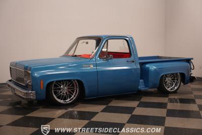 1976 Chevrolet C10 Stepside LS Restomod