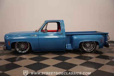 1976 Chevrolet C10 Stepside LS Restomod