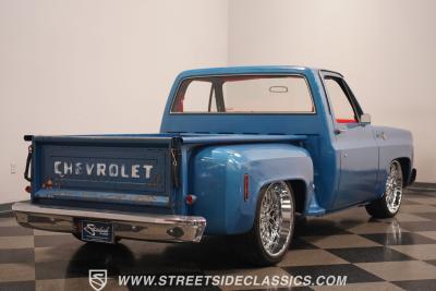 1976 Chevrolet C10 Stepside LS Restomod