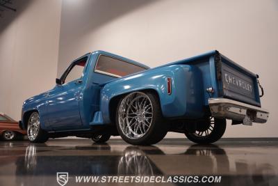 1976 Chevrolet C10 Stepside LS Restomod