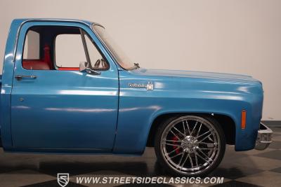 1976 Chevrolet C10 Stepside LS Restomod