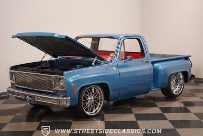 1976 Chevrolet C10 Stepside LS Restomod