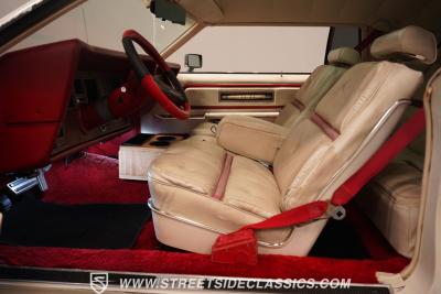 1976 Lincoln Continental Mark IV Lipstick Edition