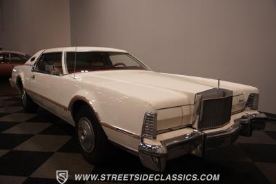 1976 Lincoln Continental Mark IV Lipstick Edition