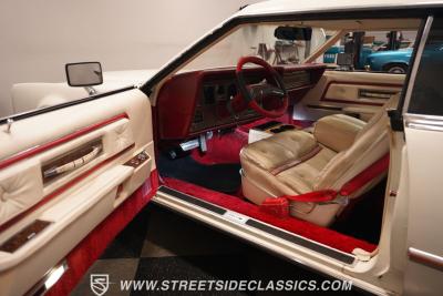 1976 Lincoln Continental Mark IV Lipstick Edition