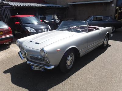 1961 Alfa Romeo 2000 Touring Spider