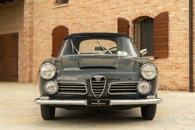 1966 Alfa Romeo 2600 SPIDER TOURING