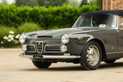 1966 Alfa Romeo 2600 SPIDER TOURING