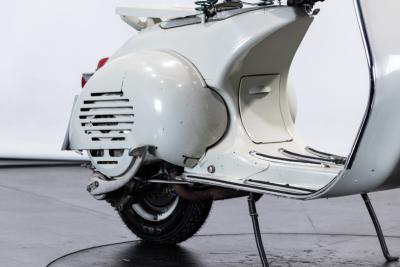 1957 Piaggio VESPA 125 FARO BASSO