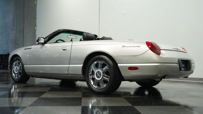 2005 Ford Thunderbird