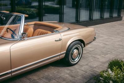 1967 Mercedes - Benz 230 SL