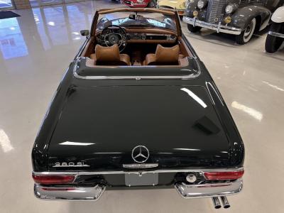 1969 Mercedes - Benz 280 SL Pagoda