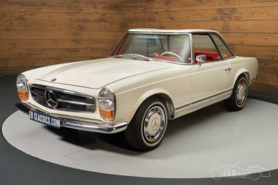 1966 Mercedes - Benz 230SL