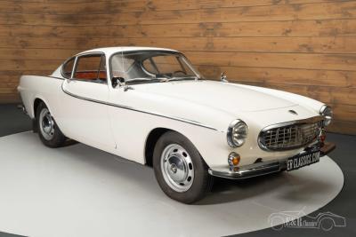 1965 Volvo P1800