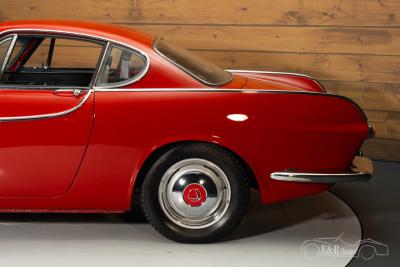 1965 Volvo P1800