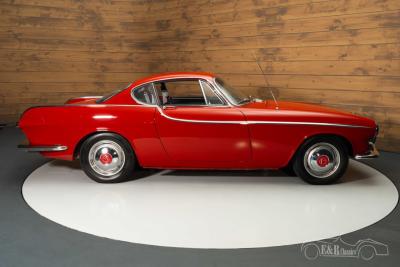 1965 Volvo P1800