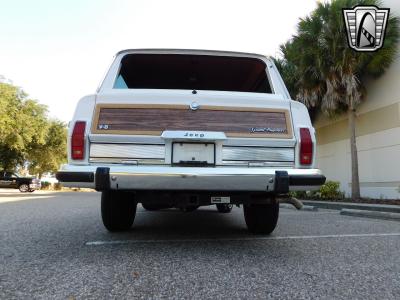 1990 Jeep Grand Wagoneer