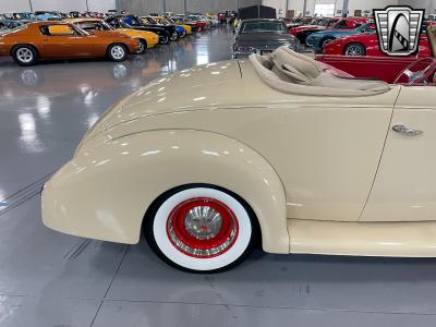 1939 Ford Deluxe