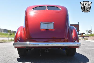 1939 Ford Deluxe