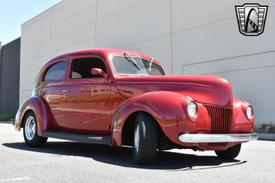 1939 Ford Deluxe