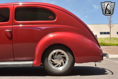 1939 Ford Deluxe