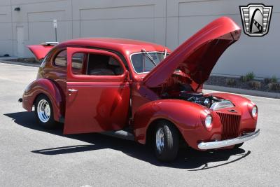 1939 Ford Deluxe