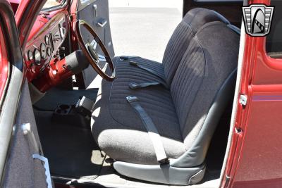 1939 Ford Deluxe