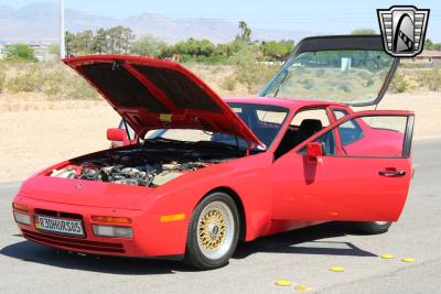 1985 Porsche 944