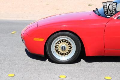 1985 Porsche 944