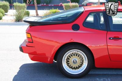 1985 Porsche 944